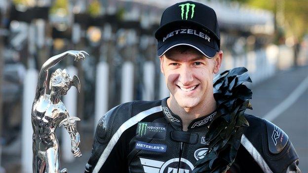 Ian Hutchinson earned an emotional Supersport TT race win on the Isle of Man