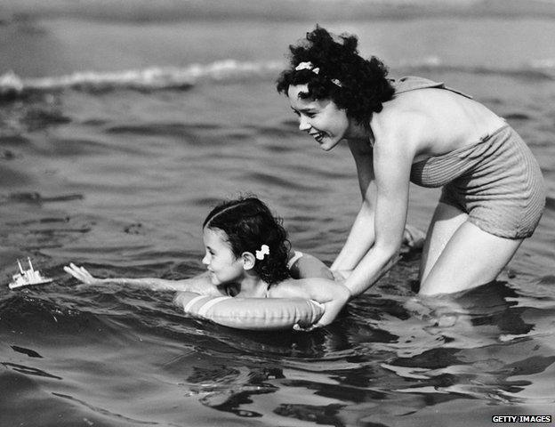 Mother and daughter in 1950s