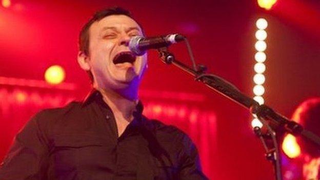 James Dean Bradfield