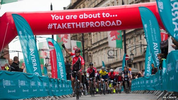 Velothon Wales 2015 start