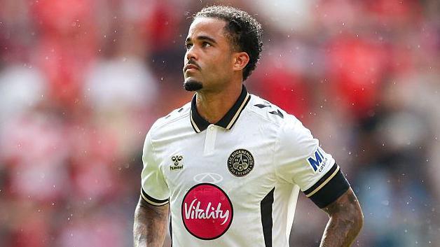 Bournemouth midfielder Justin Kluivert