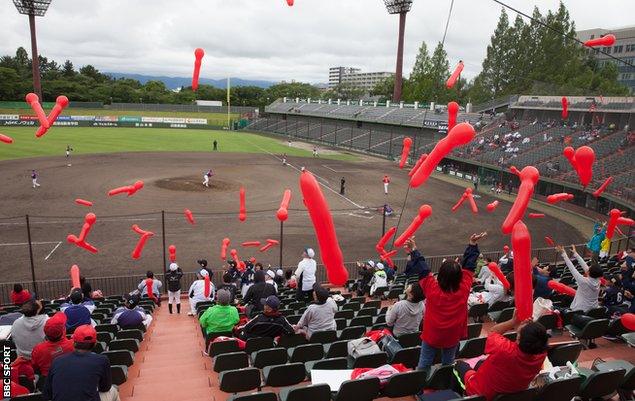 The crowd at Fukushima Red Hopes