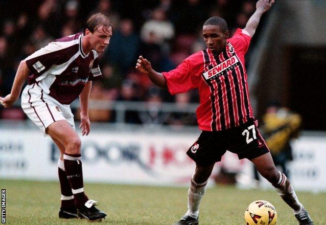 Jermain Defoe in action for the Cherries