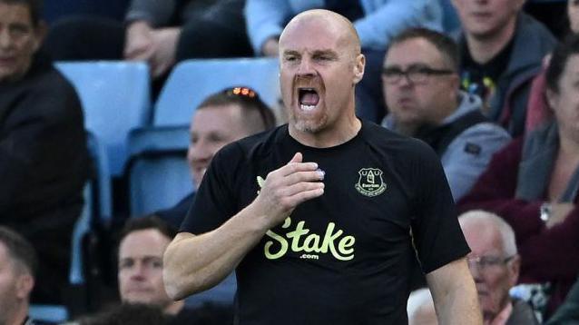 Everton boss Sean Dyche 