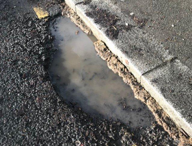 Pothole in Reigate