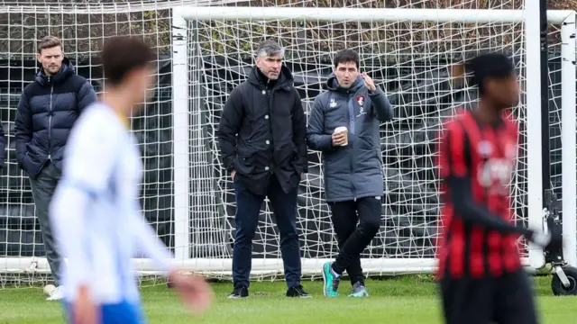 Richard Hughes and Andoni Iraola