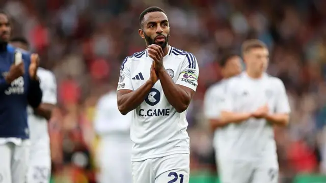 Ricardo Pereira applauds Leicester fans