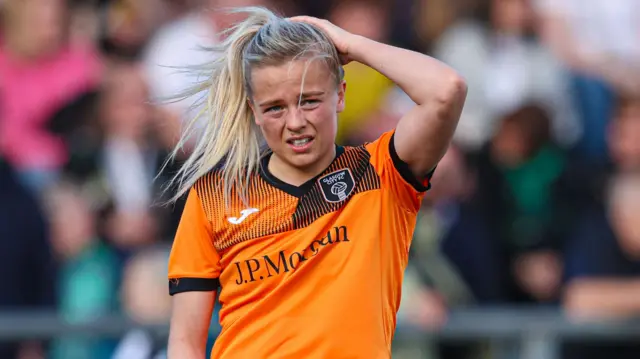 Glasgow City's Amy Muir looks dejected during an SWPL match