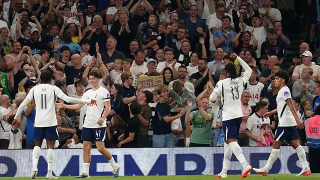 Mikey Moore of Tottenham Hotspur celebrates