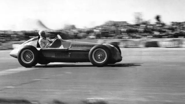 Giuseppe Farina in his 1950 Alfa Romeo at the British Grand Prix