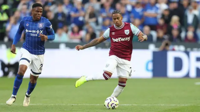 West Ham United's Crysencio Summerville on the ball