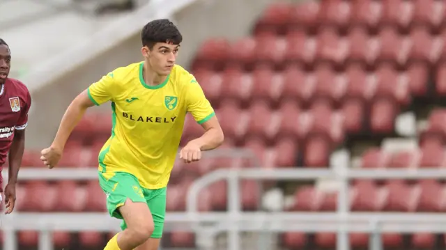 Gabriel Forsyth playing for Norwich City