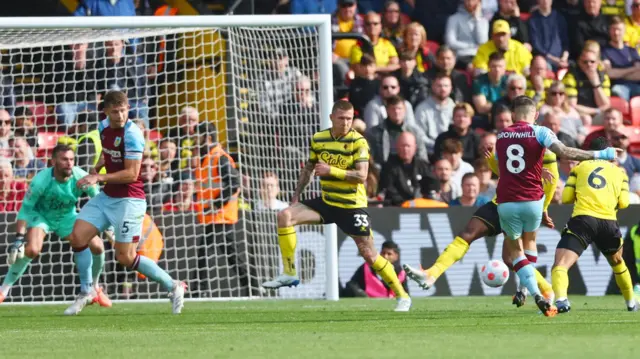 Josh Brownhill scores for Burnley