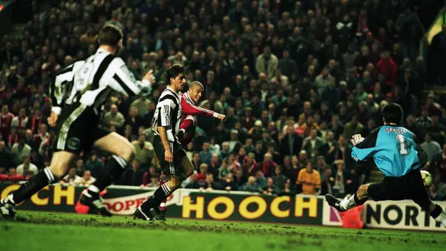 Stan Collymore of Liverpool scores a dramatic last minute winning goal
