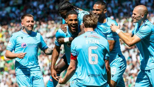 St Mirren celebrate Jonah Ayunga's goal