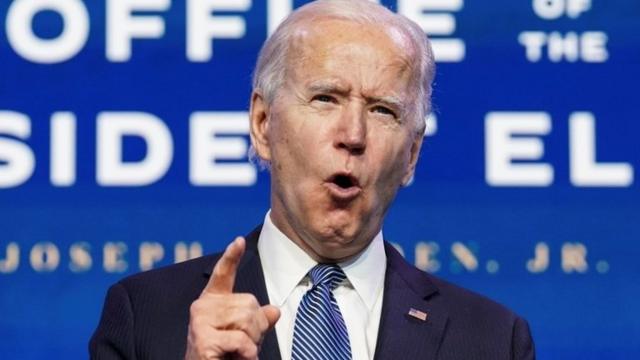 Protesters storm US Capitol and halt election debate - BBC News