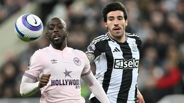 Yoane Wissa battles with Sandro Tonali for the ball during Brentford's game against Newcastle United at St James' Park on April 2, 2025