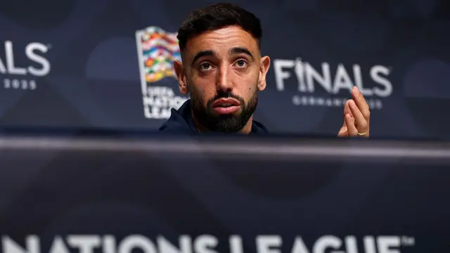 Bruno Fernandes during a Portugal news conference