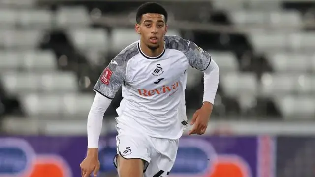 Azeem Abdulai in action for Swansea