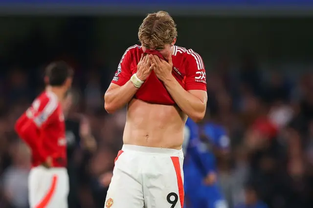 Rasmus Hojlund in action for Man Utd