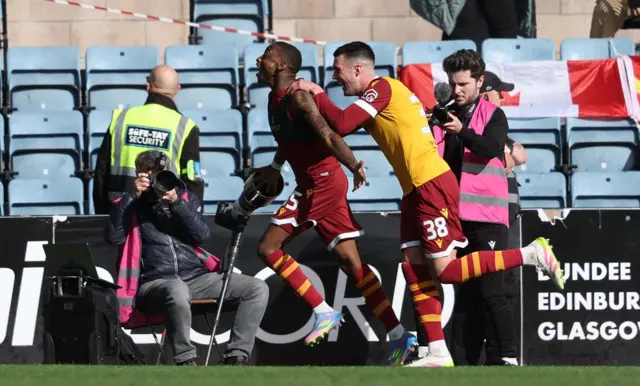 Tawanda Maswanhise scored a late winner for Motherwell