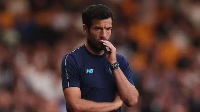 Brian Barry-Murphy on the touchline 