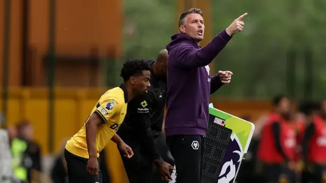 Rob Edwards, Manager of Wolverhampton Wanderers, gestures 