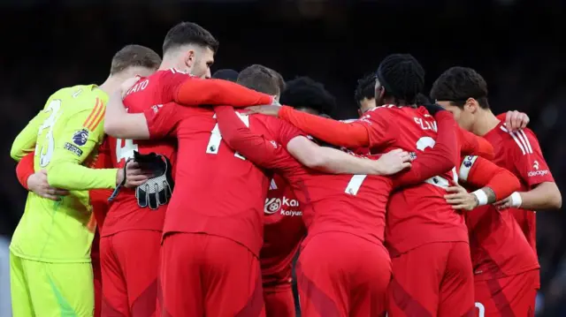 Nottingham Forest players in a huddle