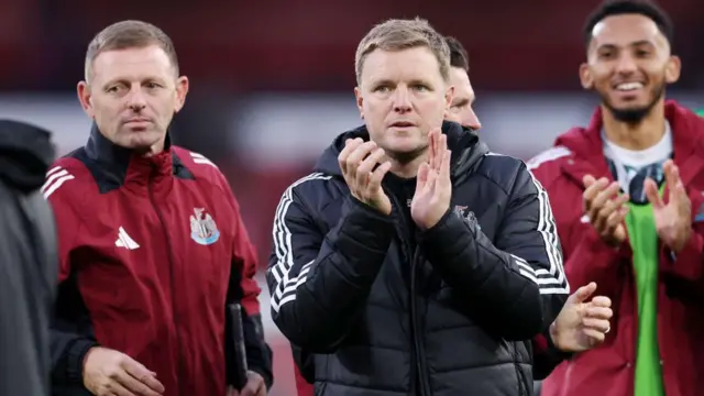 Eddie Howe applauds after victory for Newcastle