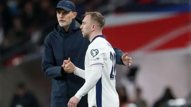 Tuchel embraces Bowen before substituting him on for England