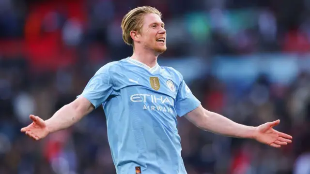 Kevin De Bruyne celebrates