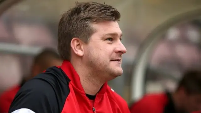 Karl Robinson