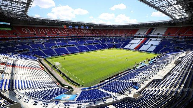 The Stade de Lyon has a capacity of 59,000