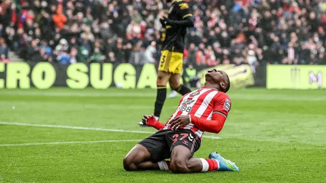 Noah Sadiki of Sunderland reacts to a missed chance on goal 
