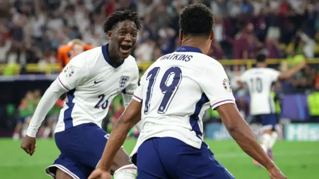 Kobbie Mainoo (L) and Ollie Watkins of England celebrate a goal during the UEFA EURO 2024 semi-final match between Netherlands and England at Football Stadium Dortmund on July 10, 2024