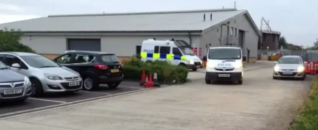 Police leave for Aylesbury raid