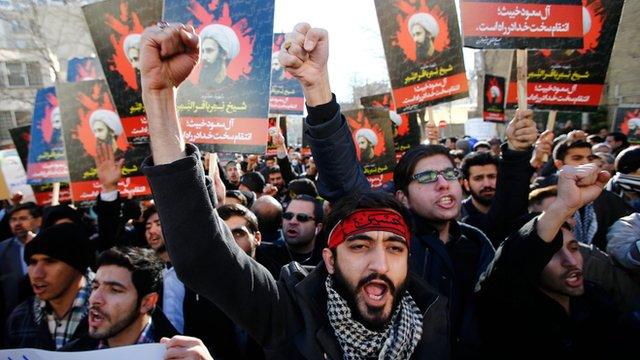 Protests outside Saudi embassy in Tehran