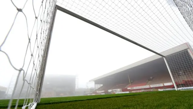 A foggy Fir Park