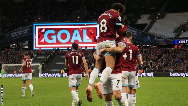 Felipe Anderson celebrates scoring for West Ham