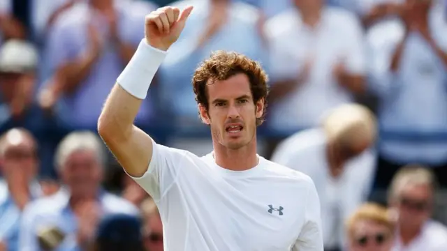 Andy Murray wins his match