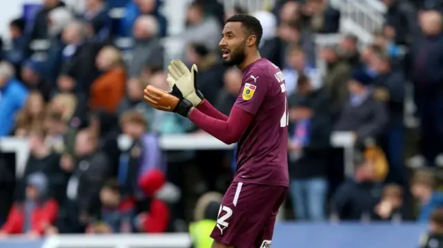 Lawrence Vigouroux playing for Leyton Orient