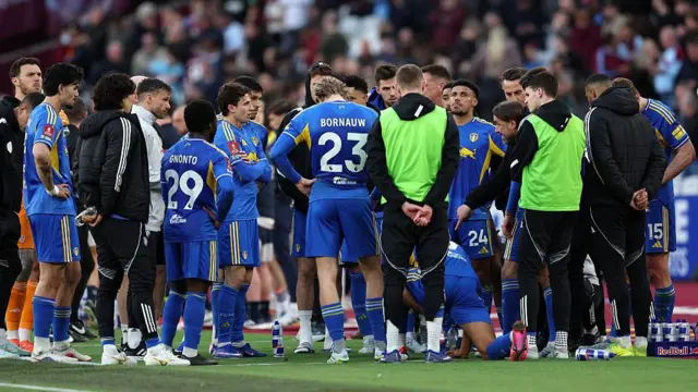 Daniel Farke, Manager of Leeds United, gives instructions to his players