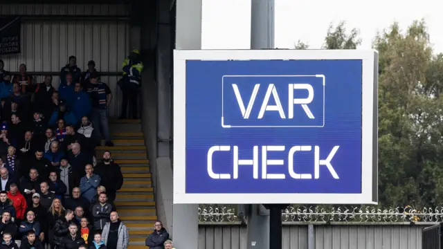 VAR screen