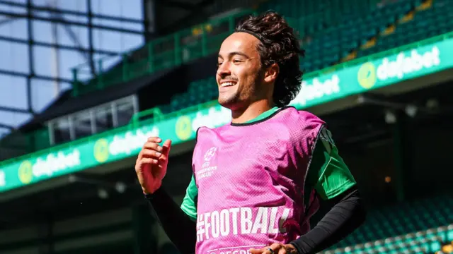 Mika Baur in Celtic training