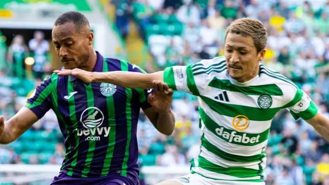 Hibernian's Jordan Obita and Celtic's Daizen Maeda