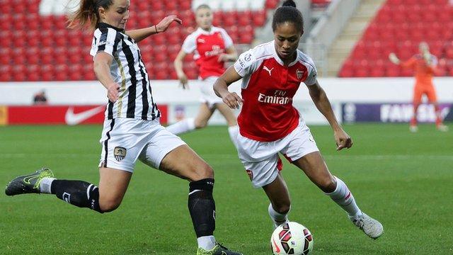 Rachel Yankey in possession for Arsenal