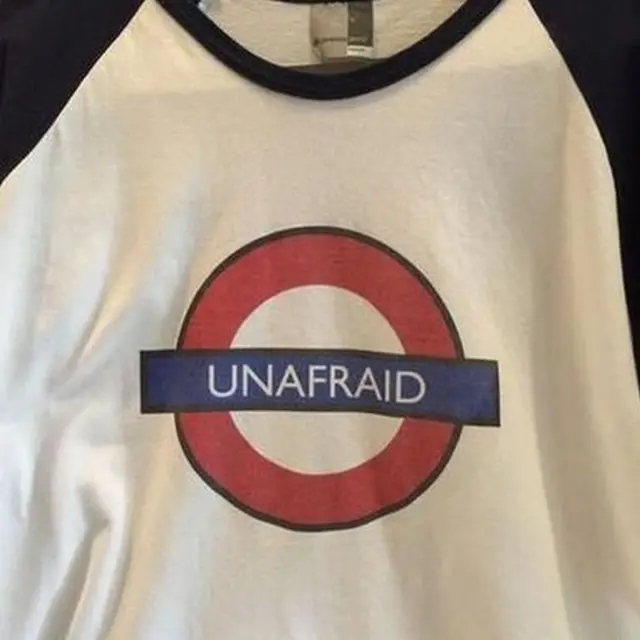 T-Shirt with London underground 'Unafraid'