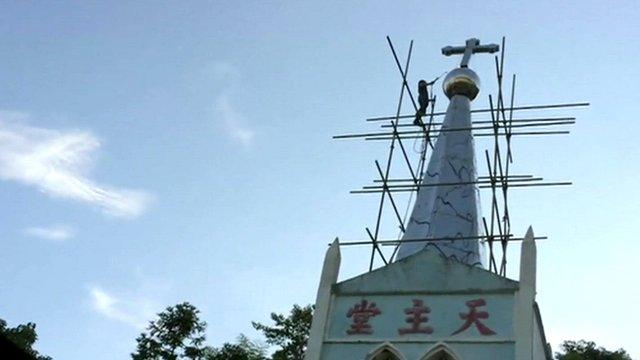 Cross is removed from a church in China