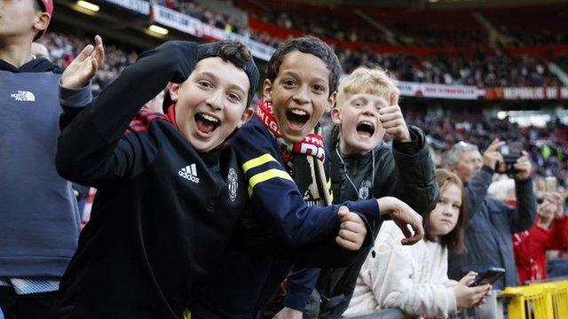 young fans in crowd