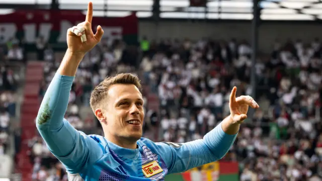 Alexander Schwollow celebrates with Union Berlin